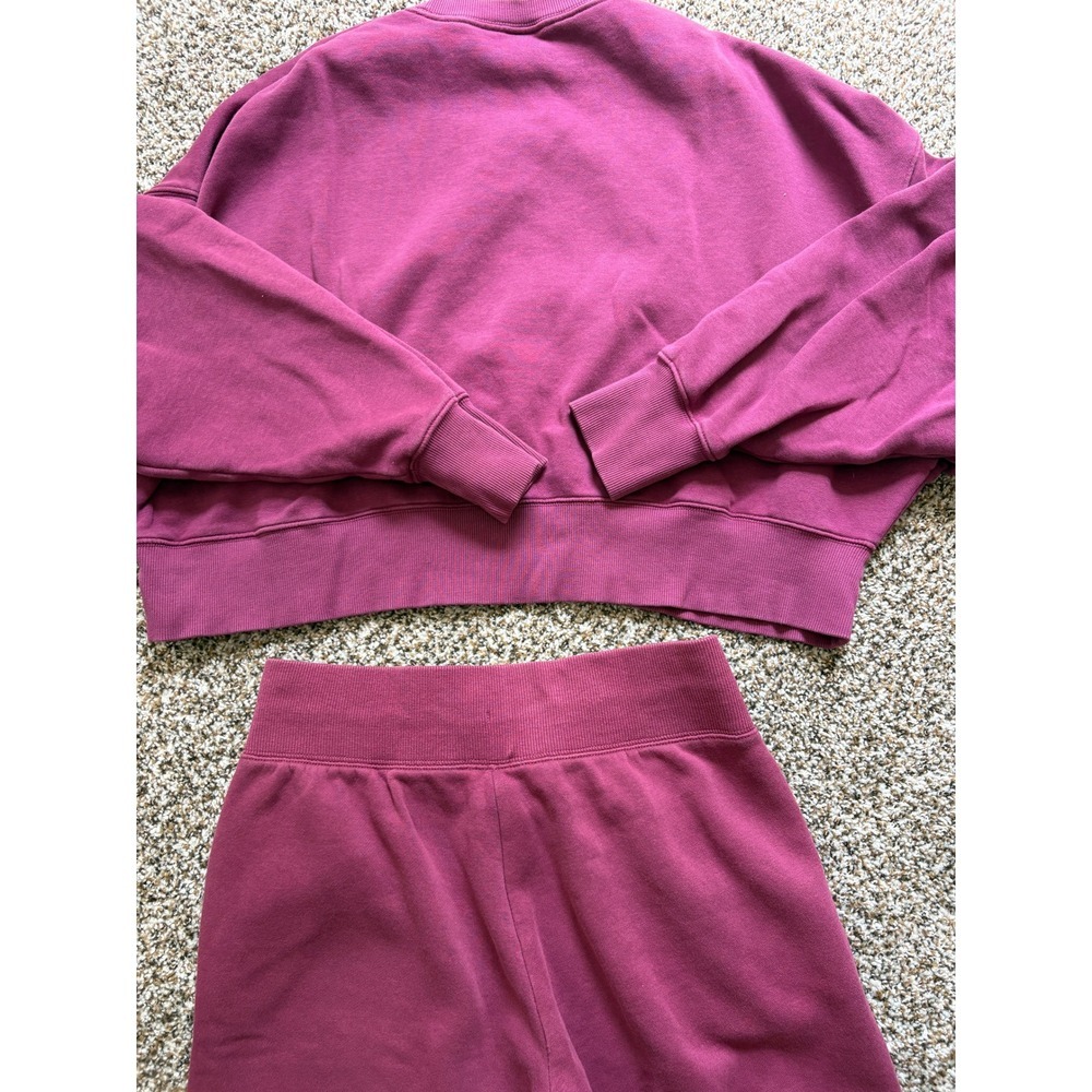 Nike Matching Set Size Medium Berry Pink Cropped Sweatshirt Wide Leg Sweatpants - Picture 11 of 11